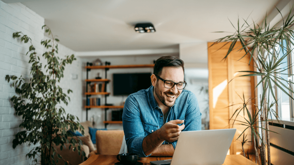 Employer of Record (EOR) Explained: How It Works, Costs, and When to Use It (2026)