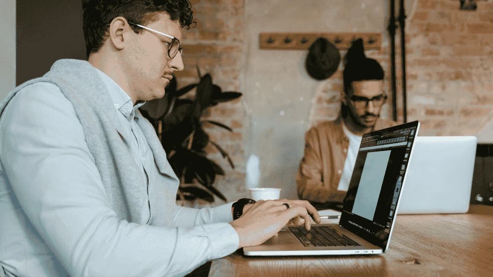 Employer of Record vs PEO: Which Is Best for International Hiring in 2026?